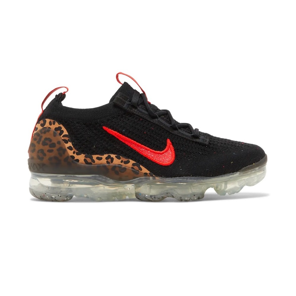 Size 8. No box, never worn